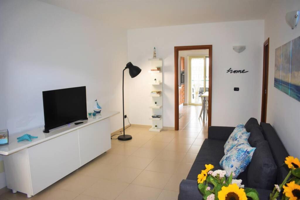 Donna Teresa Accomodation - Holiday House 莫诺波利 外观 照片