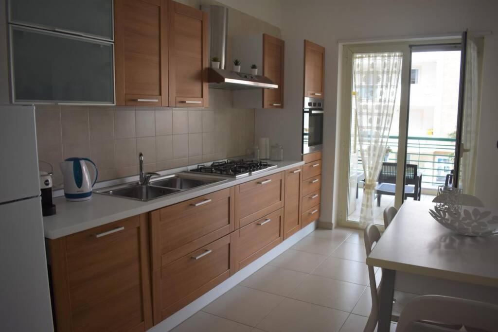 Donna Teresa Accomodation - Holiday House 莫诺波利 外观 照片